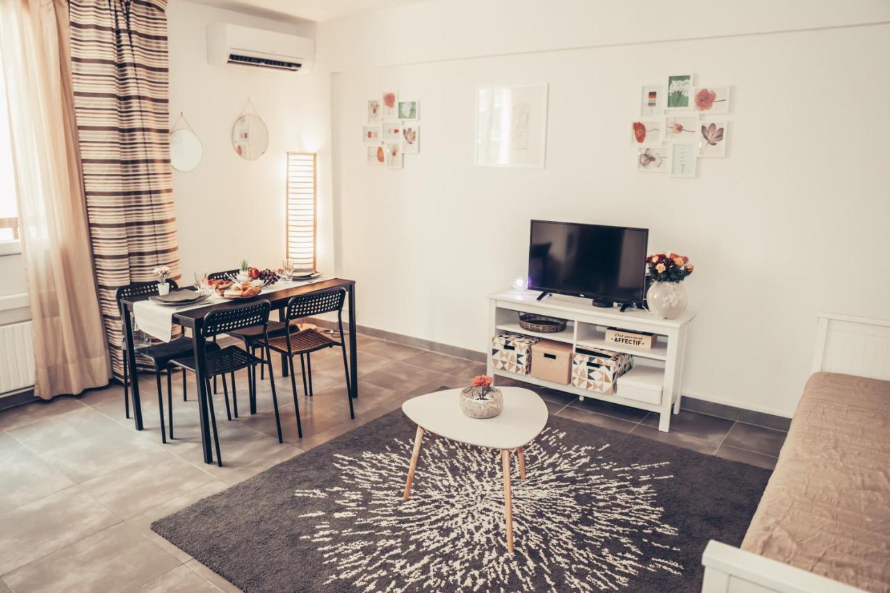 Magnifique Studio Centre Ville Toulon - Spacieux Climatisation Calme Rare Pas De Parking Prive Stationnement Gratuit Dans La Rue Exterior photo
